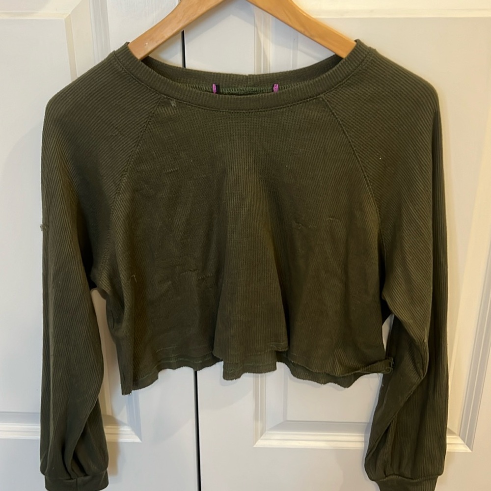 Vintage Green Cropped Long Sleeve Shirt